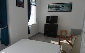 Appartement T2 ou T1 côté cour/jardin avec garage